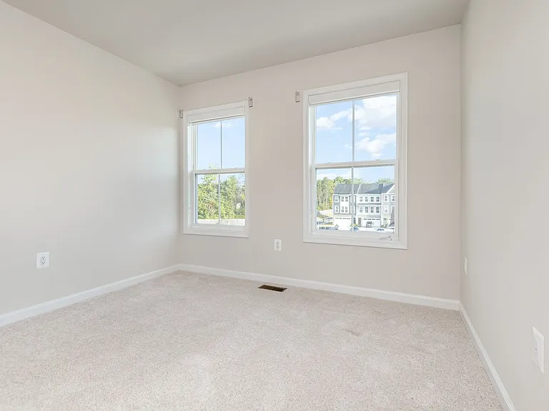 3916 Applegate Ct — Photo 6