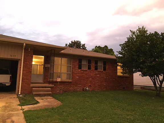 2nd image of 1615 E 55th Pl