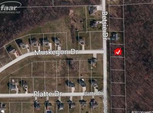 9359 Betsie Dr, Grand Blanc, MI 48439