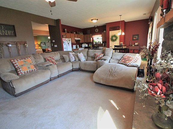 4th image of 221 N Wilmington Ln