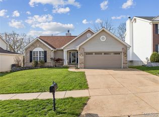 17355 Hilltop Ridge Dr, Eureka, MO