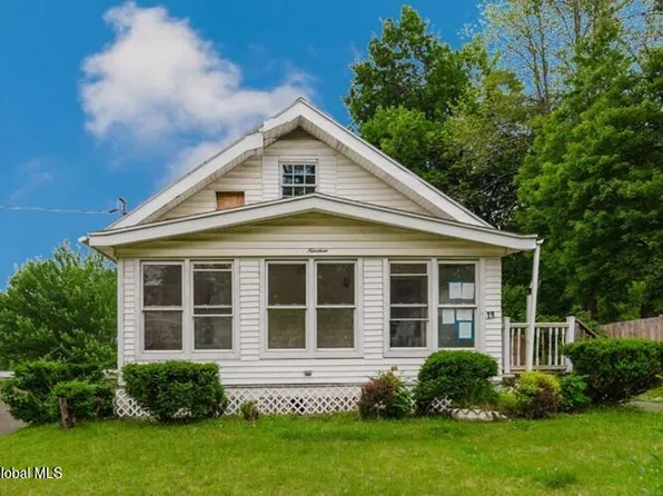 19 Elmwood Court, Wynantskill, NY 12198