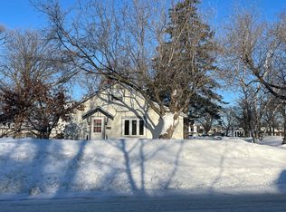 323 1st St NE, Wadena, MN 56482