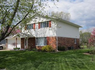 5151 Wakefield Dr, Fairborn, OH 45324