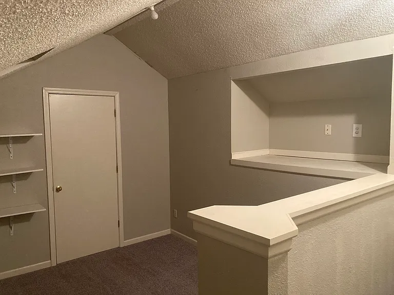 1338 NW Jefferson Ct — Photo 11