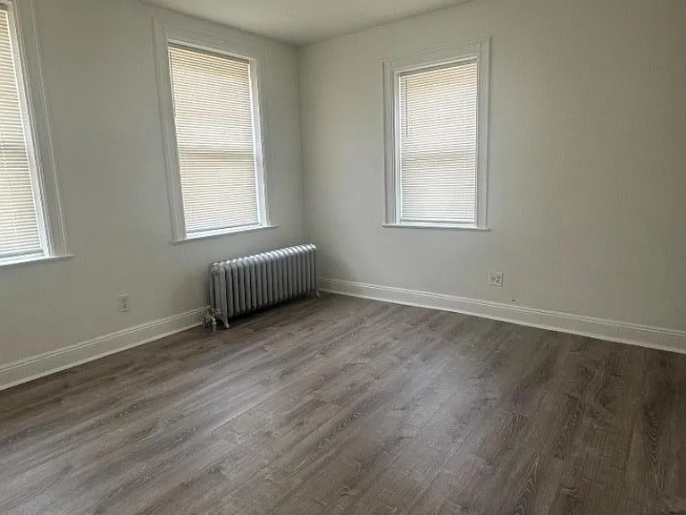818 Summit Ave #3 — Photo 7