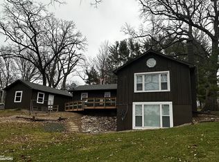 1515 N State Highway 96, Hamilton, IL 62341