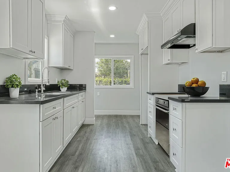 1254 Exposition Blvd — Photo 8