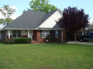 1369 Quail Trl, Manning, SC 29102