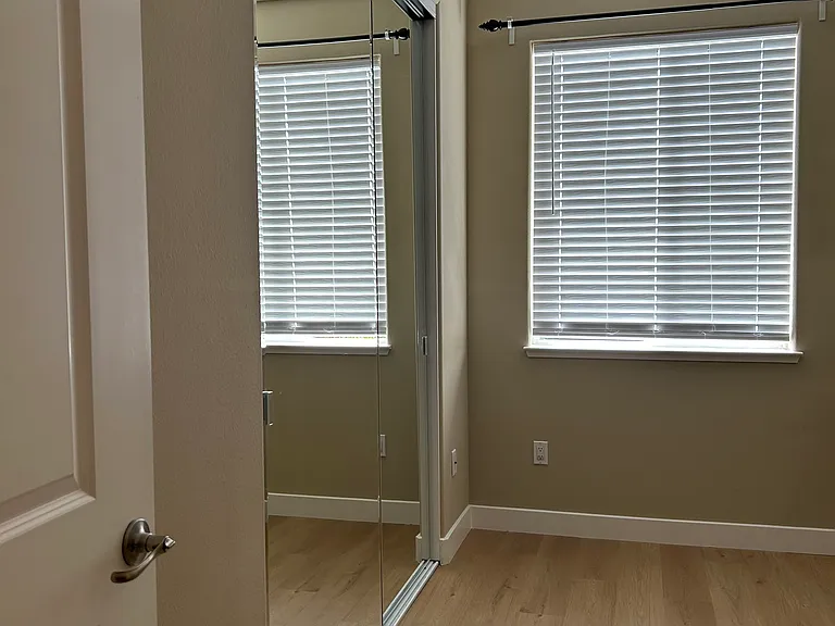 2330 University Ave #290 — Photo 12