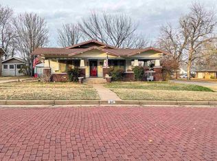 619 E Chestnut Ave, Ponca City, OK 74601