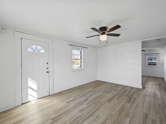 4th image of 1914 McBroom St #3