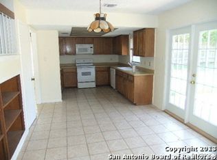 3338 Cadbury Dr, San Antonio, TX 78247