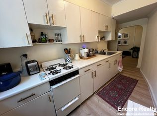 9 Fairbanks St #1, Brookline, MA 02446