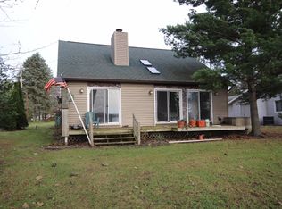 46551 Lakeview Dr, Decatur, MI 49045