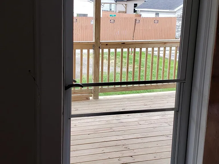 1217 Rankine Ave — Photo 19