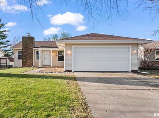 217 Westbrook Dr, Springfield, IL 62702