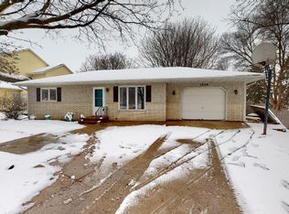 1229 28th St NW, Willmar, MN 56201