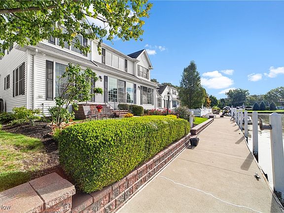 2nd image of 5011 Portage Dr