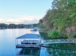 549 Riverstone Dr, Salem, SC 29676