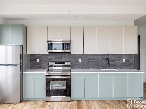 3rd image of 2258 Fulton St Unit 6E