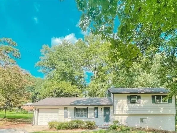 3749 Pin Oak Cir, Atlanta, GA 30340