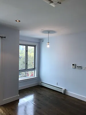 Rented by Flatiron Real Estate Advisors LLC | media 25