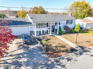 5 Twins Ln, North Providence, RI 02904