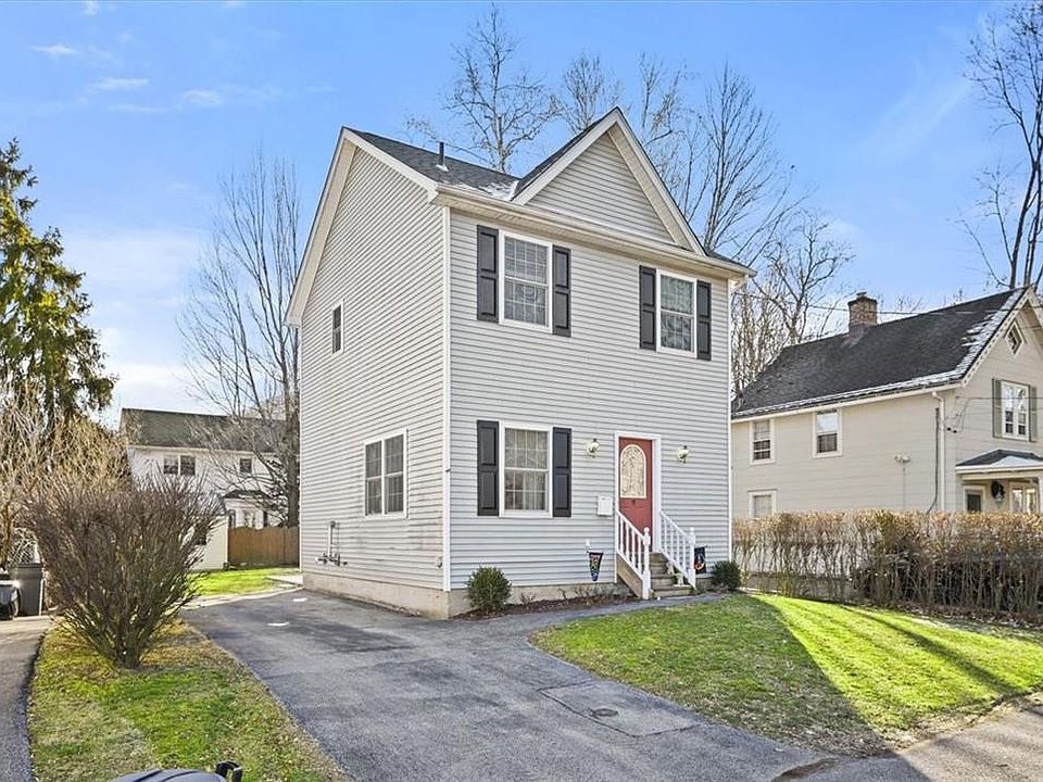 1st image of 12 Wood Avenue