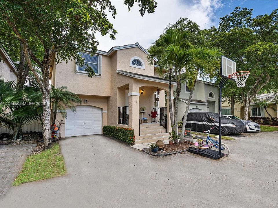 1st image of 836 NW 99th Ave