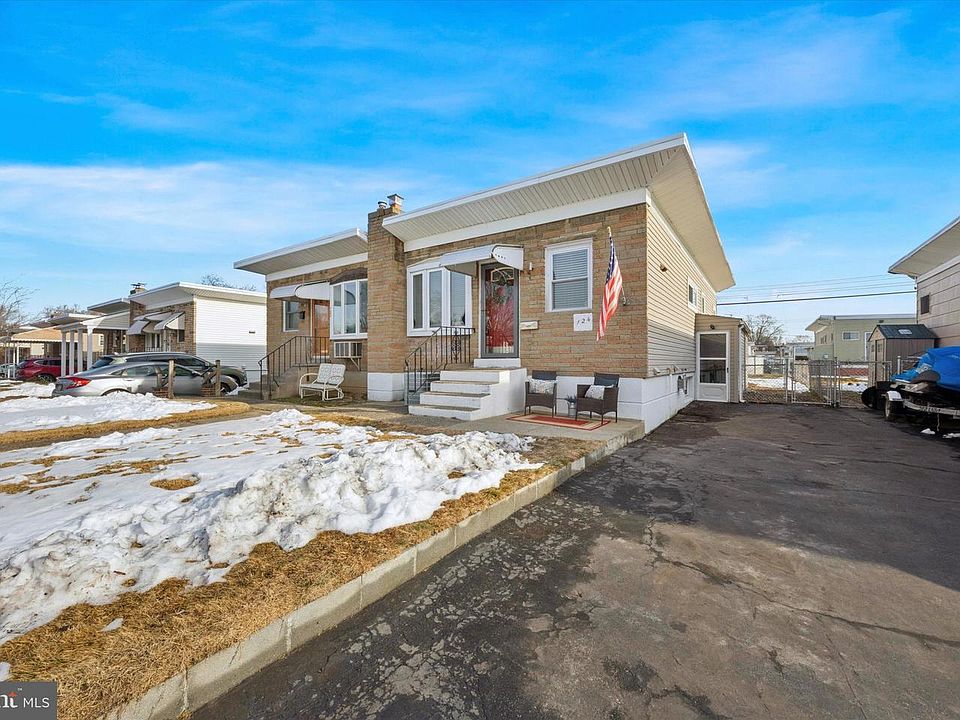 1st image of 124 Stonyhill Rd