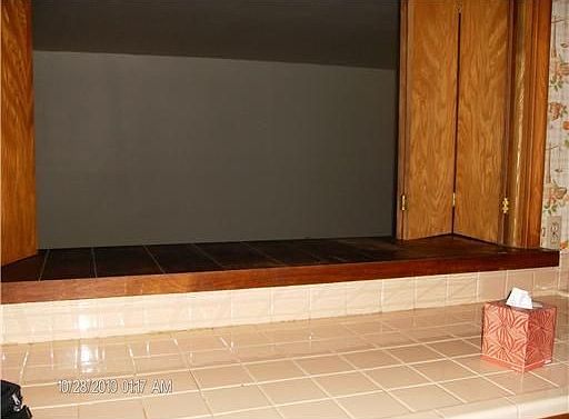 5th image of 5213 Macarthur Blvd