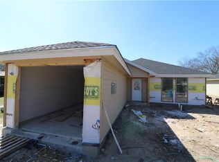 1409 Chase Ave, Cleburne, TX 76031