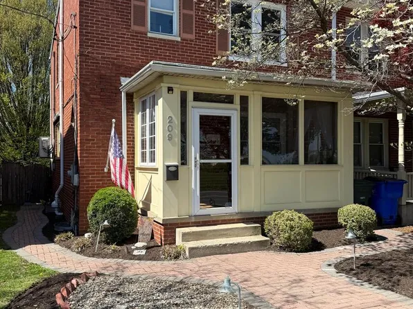 209 Monroe Ave, Frederick, MD 21701