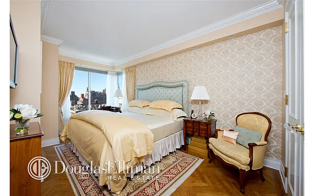 Sold by Douglas Elliman | media 23