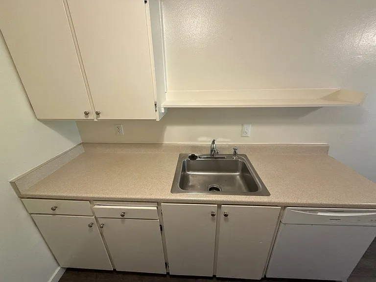 West Hills Village — Photo 8