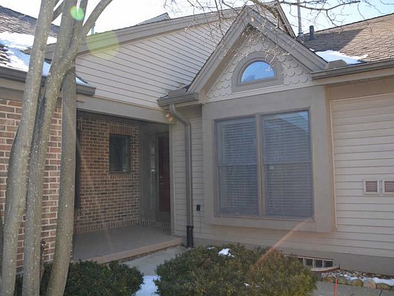 3rd image of 531 Galen Cir
