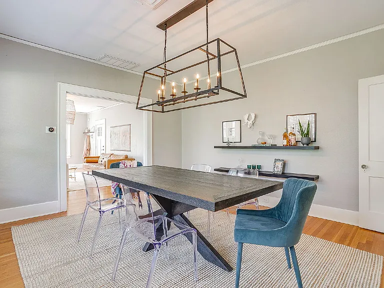 2718 Cockrell Ave — Photo 7