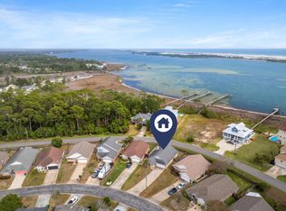 422 Pristine Water Ln, Mary Esther, FL 32569