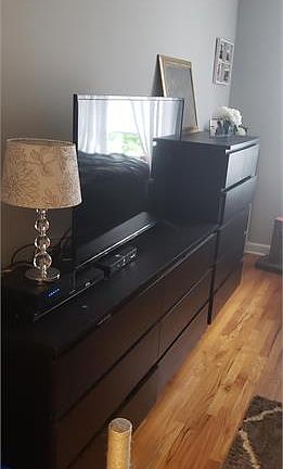 3rd image of 4228 N Kenmore Ave APT 203