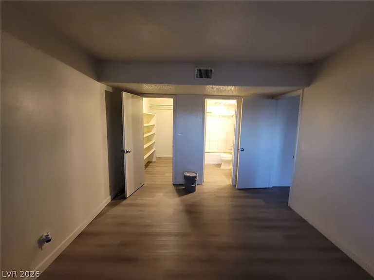 615 S Royal Crest Cir #10 — Photo 16