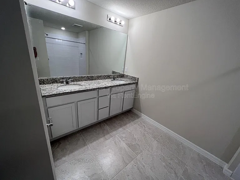 4517 Sparkling Shell Ave — Photo 16