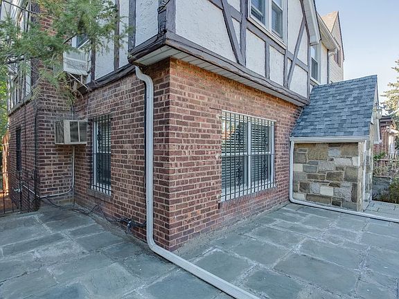 4th image of 85-40 148th St