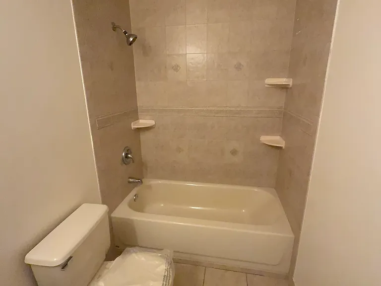 10 N Wood Ave #502 — Photo 6