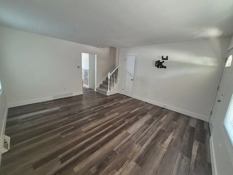 4220-4226 Wilson Ave SW — Photo 10