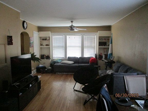 3rd image of 4016 Oak Park Ave