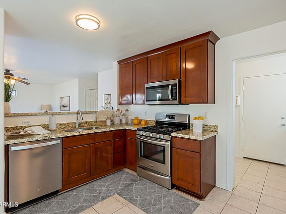 5th image of 1442 E Avenida Grande --