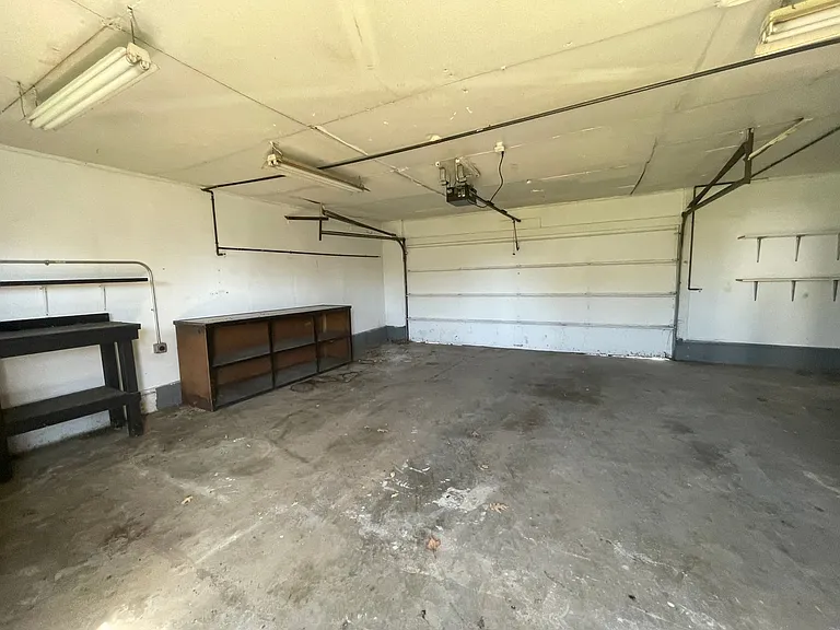 908 E Anson St — Photo 9