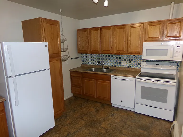 620 Mathews St #307 — Photo 15