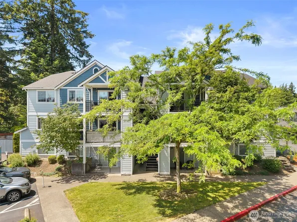 1409 Evergreen Park Drive SW #203, Olympia, WA 98502